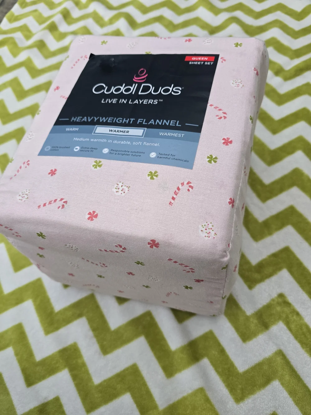 Cuddl Duds Queen Flannel Sheet Set - Pink Holiday Print Queen
